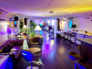 6 salle lounge + bar